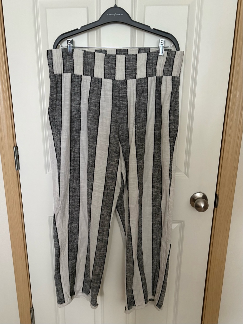 Attyre Black and White Wide Leg Striped Pants
